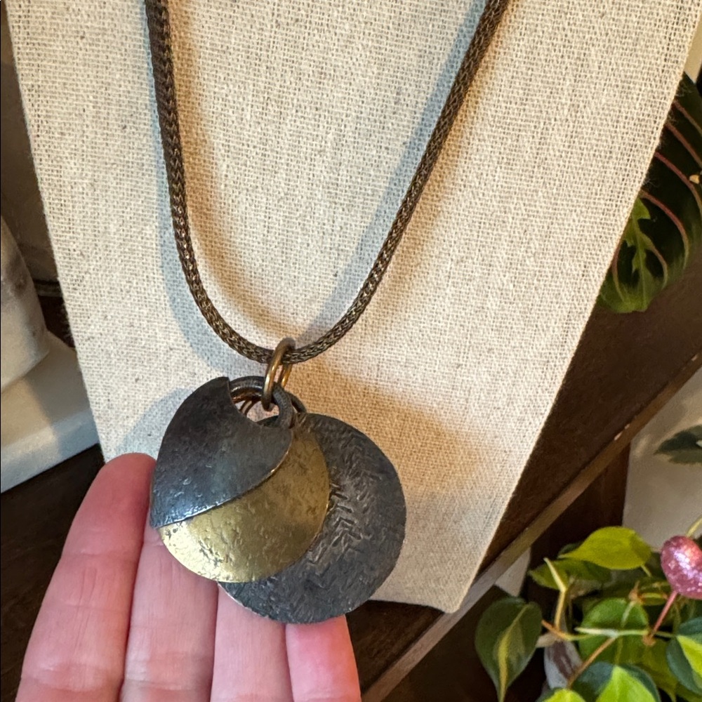Marjorie Baer SF Vintage Mixed Metals Hammered Pendant Necklace - Picture 2 of 5